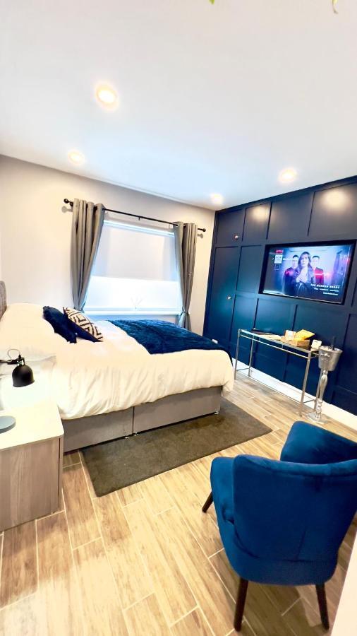 Apartament The King'S Parlour Whitehead Zewnętrze zdjęcie